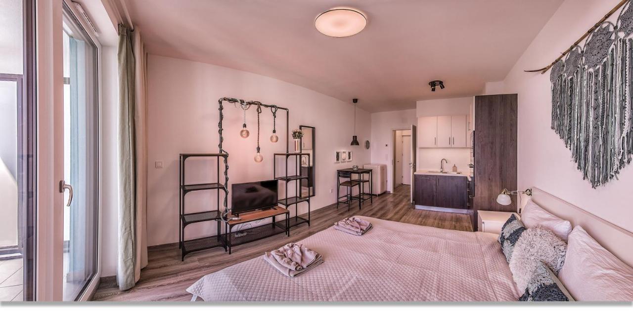 Waterfront Boutique Suite Budapest Esterno foto